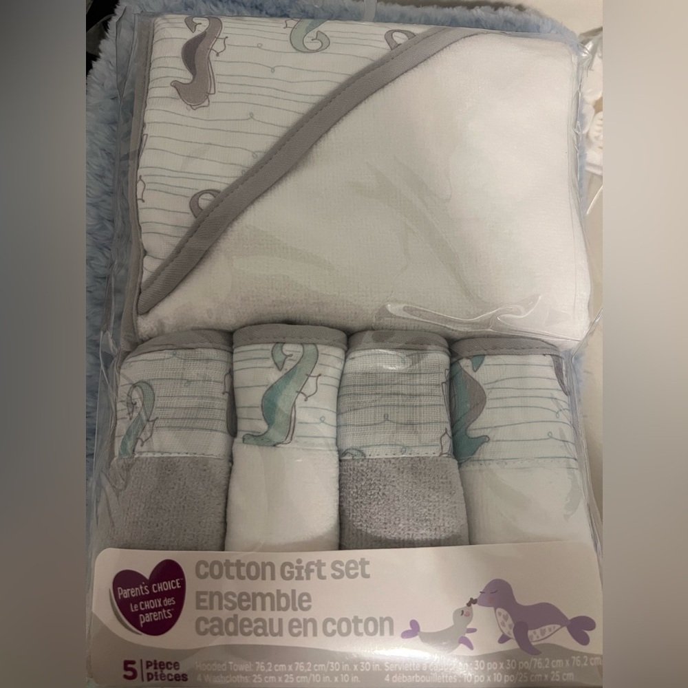 Baby Towel & 4 wash cloths